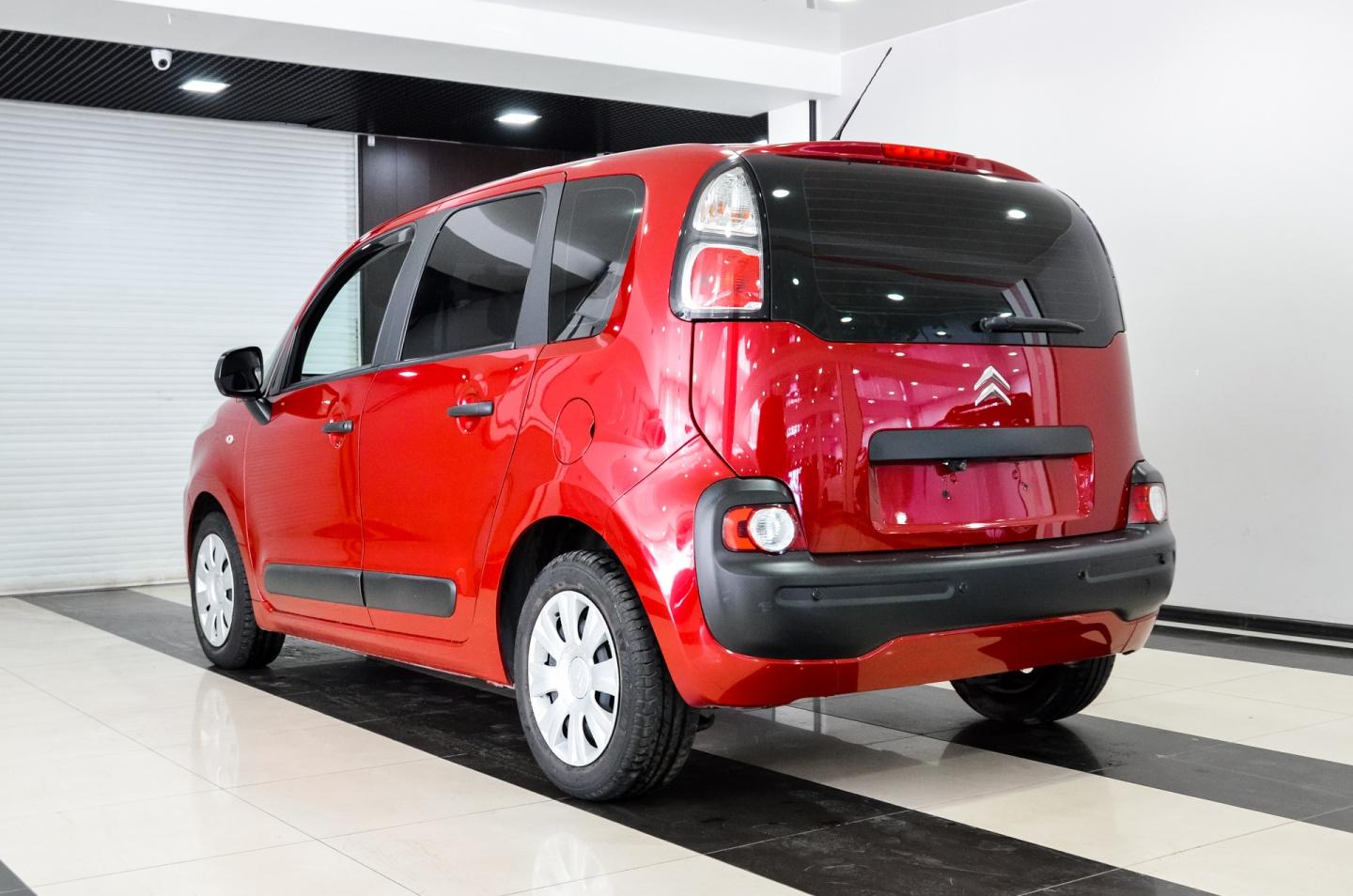 Купить БУ Citroen C3 Picasso 2012 года выпуска с пробегом 45 148 км в Москве,  продажа б/у Ситроен C3 Picasso (Красный) — Автосалон Trade Profi