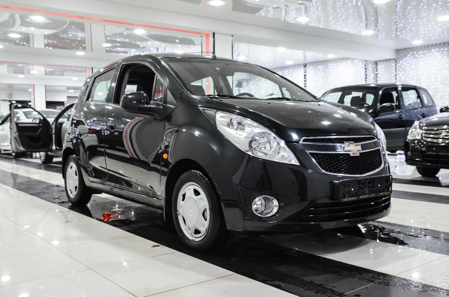 Spark 2023. Шевроле Спарк 2023. Chevrolet Spark 2024. Chevrolet Spark 2012 черный. Спарк 2024 автомобиль.