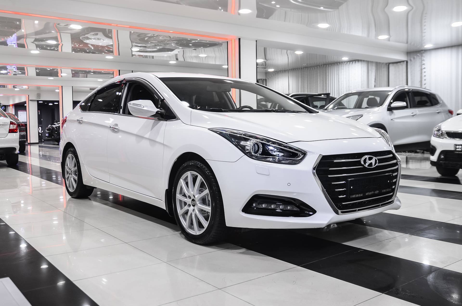 Купить БУ Hyundai i40 2016 года выпуска с пробегом 51 846 км в Москве,  продажа б/у Хендай i40 (Белый) — Автосалон Trade Profi