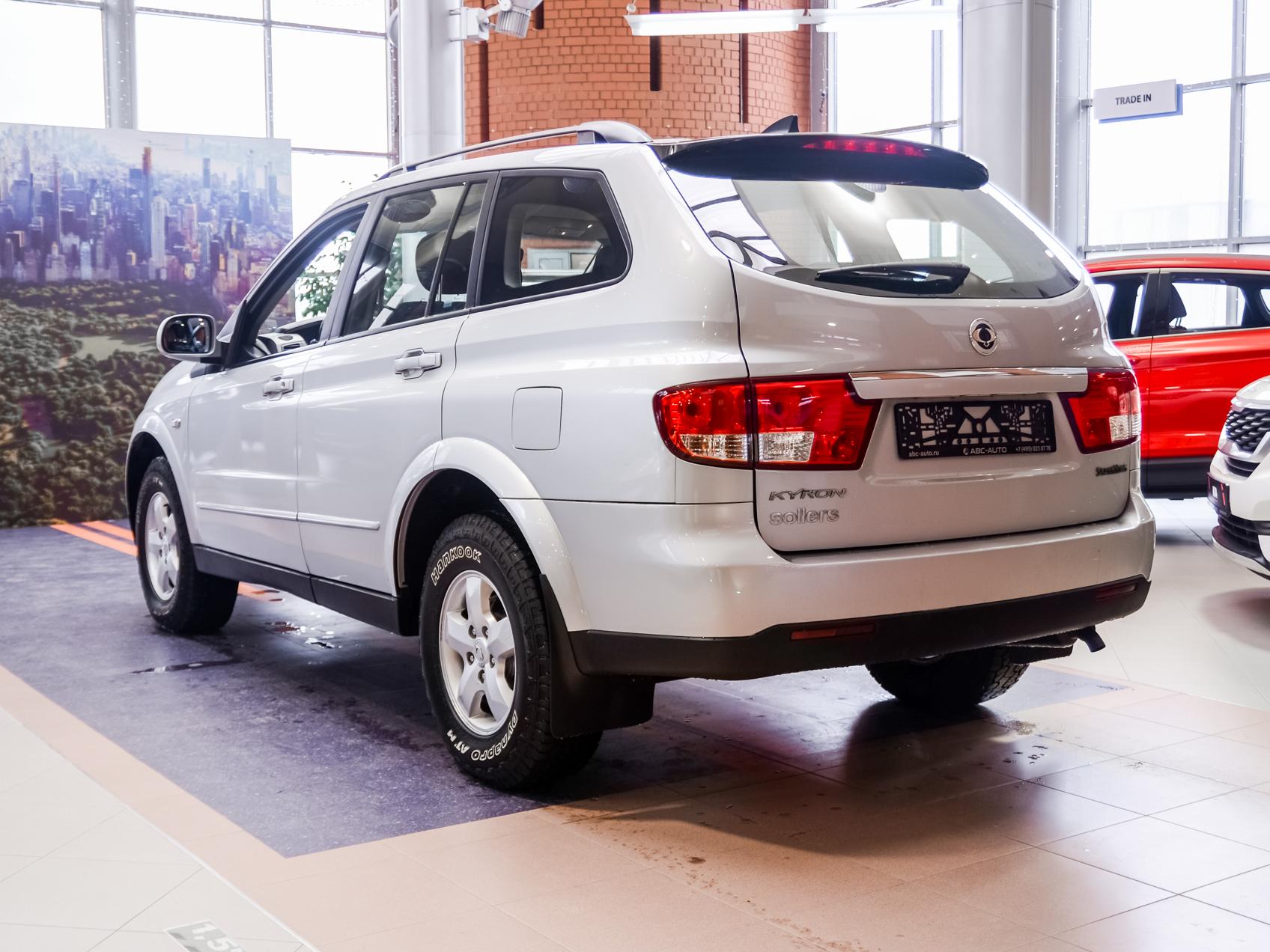 SSANGYONG С большим багажником