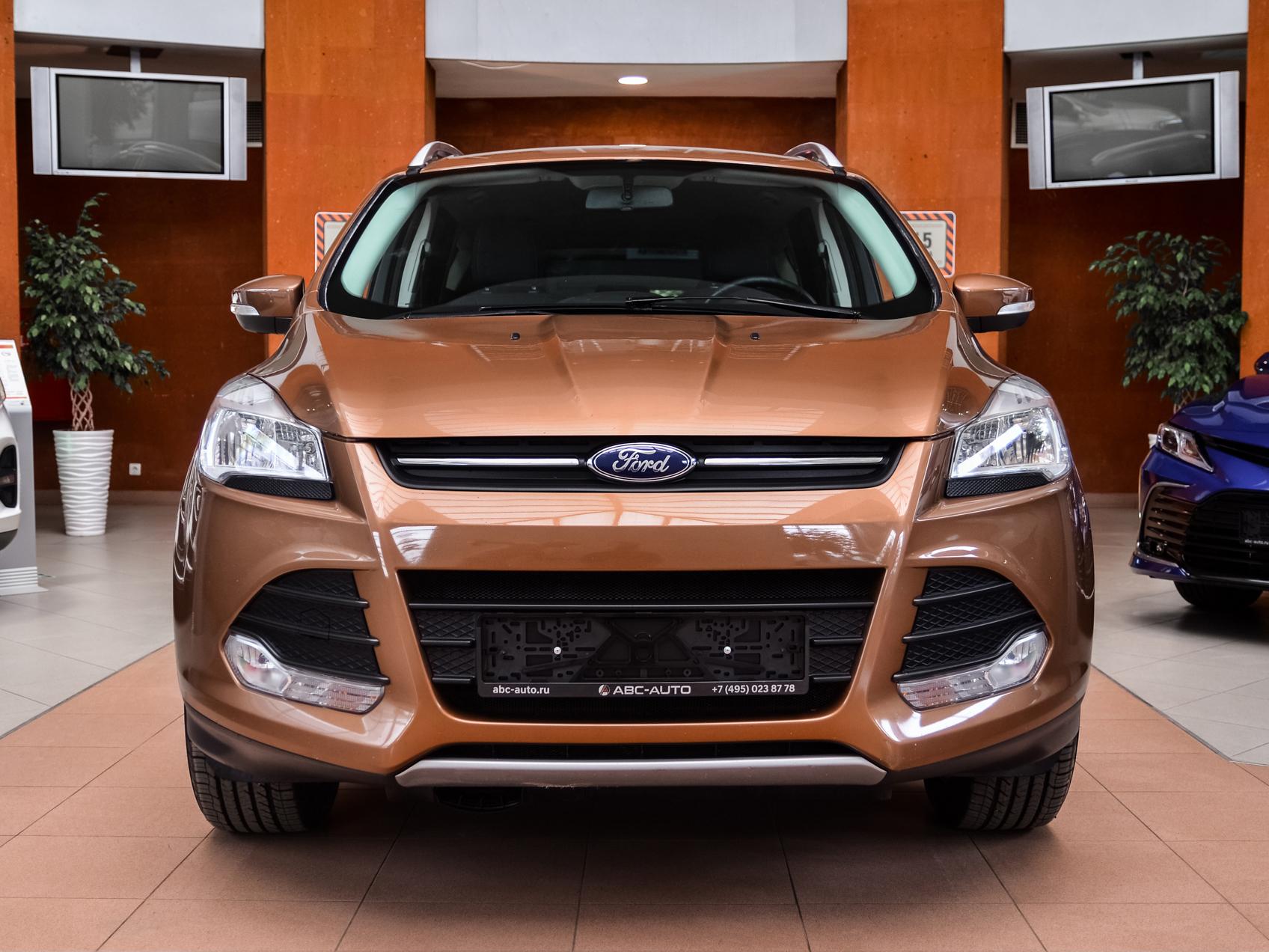 Купить БУ Ford Kuga 2013 года выпуска с пробегом 100 981 км в Москве,  продажа б/у Форд Kuga (Коричневый) — Автосалон Trade Profi