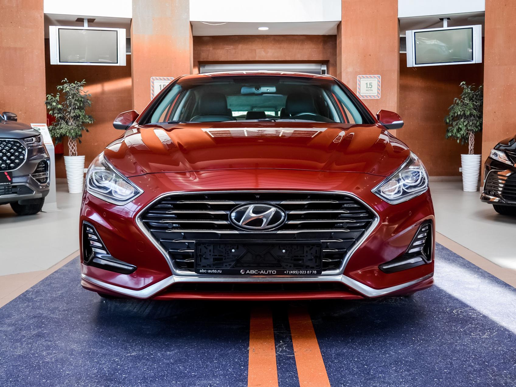 Соната 2024 отзывы. Hyundai Sonata 2017. Hyundai Elantra 2017. Хендай Соната 2017. Хендай Соната 2024.