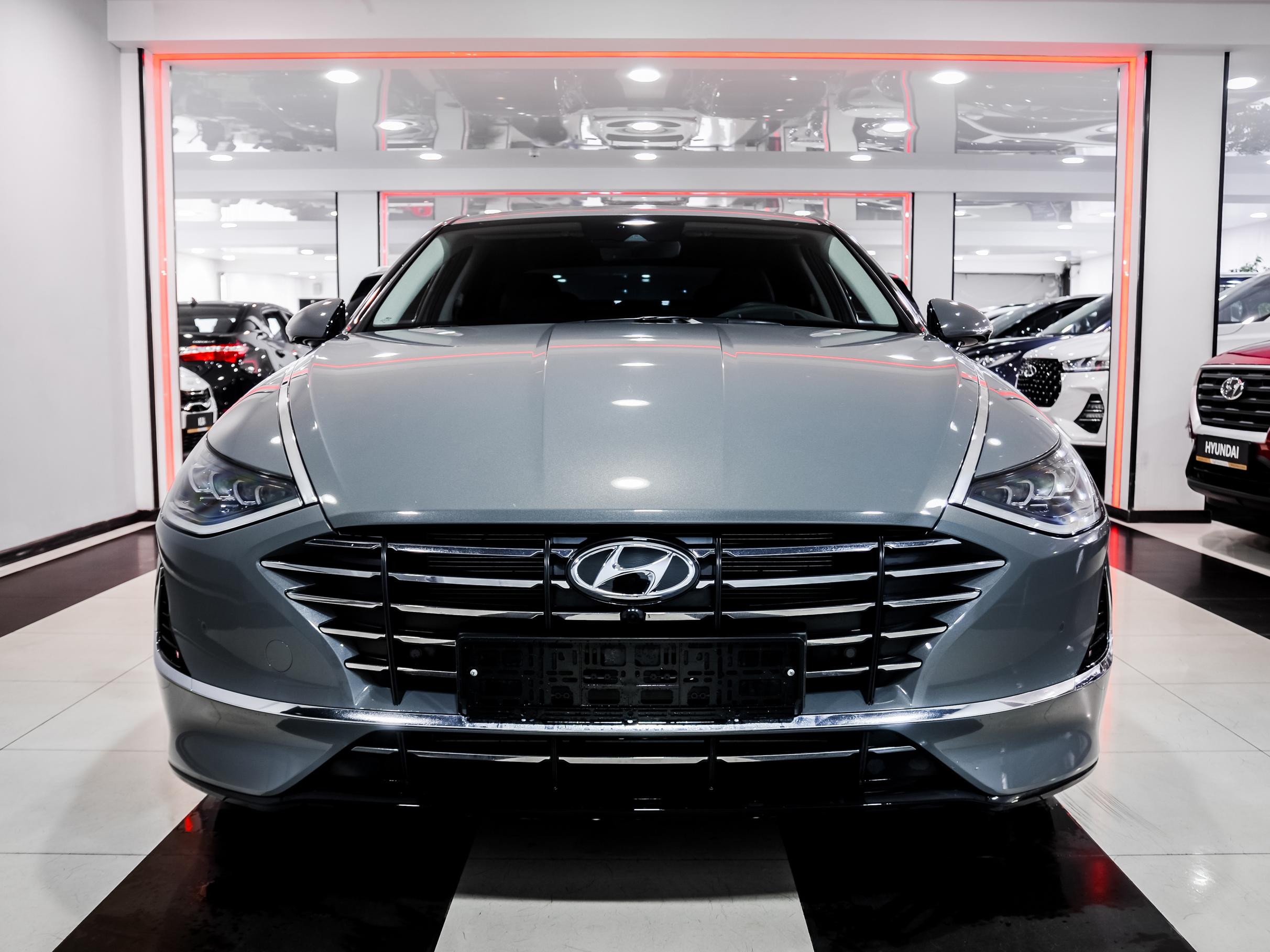 Купить Hyundai Sonata 2024, новый Серый Хендай Sonata по цене 2 740 000  рублей у официального дилера в Москве