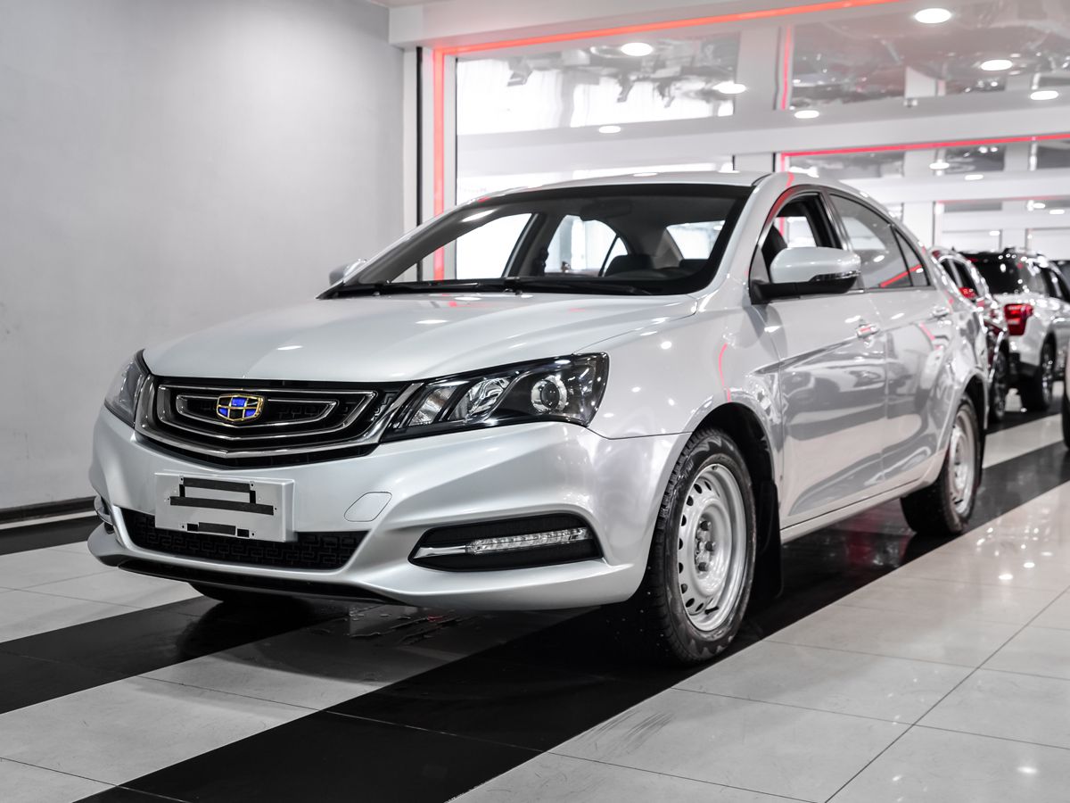 Купить БУ Geely Emgrand 7 2018 года выпуска с пробегом 65 210 км в Москве,  продажа б/у Джили Emgrand 7 (серебристый) — Автосалон Trade Profi