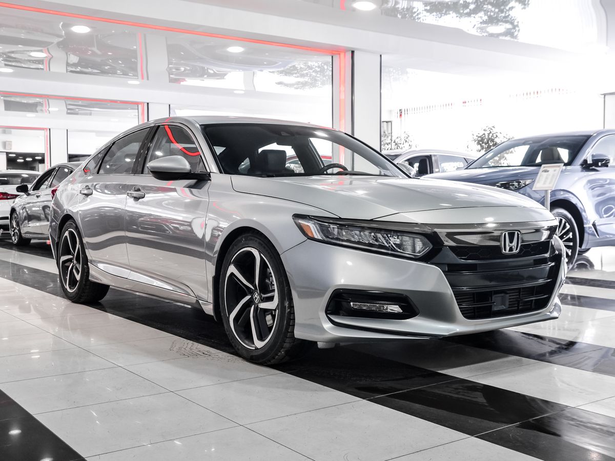 Купить БУ Honda Accord 2018 года выпуска с пробегом 91 936 км в Москве,  продажа б/у Хонда Accord (серый) — Автосалон Trade Profi