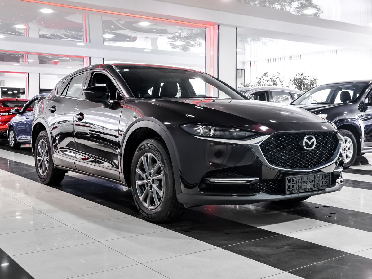 Купить Mazda CX-4 2024, новый синий Мазда CX-4 по цене 2 354 000 рублей у  официального дилера в Москве