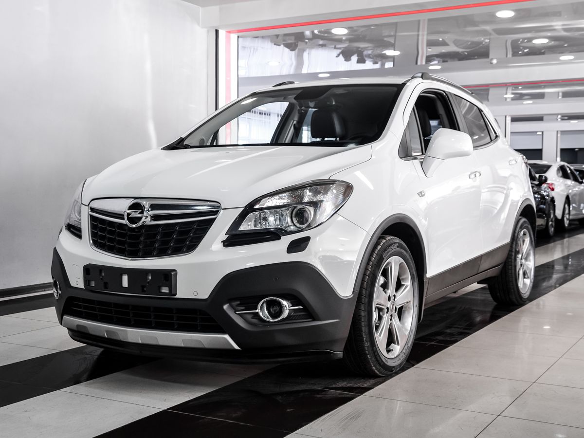 Купить БУ Opel Mokka 2013 года выпуска с пробегом 94 599 км в Москве,  продажа б/у Опель Mokka (белый) — Автосалон Trade Profi