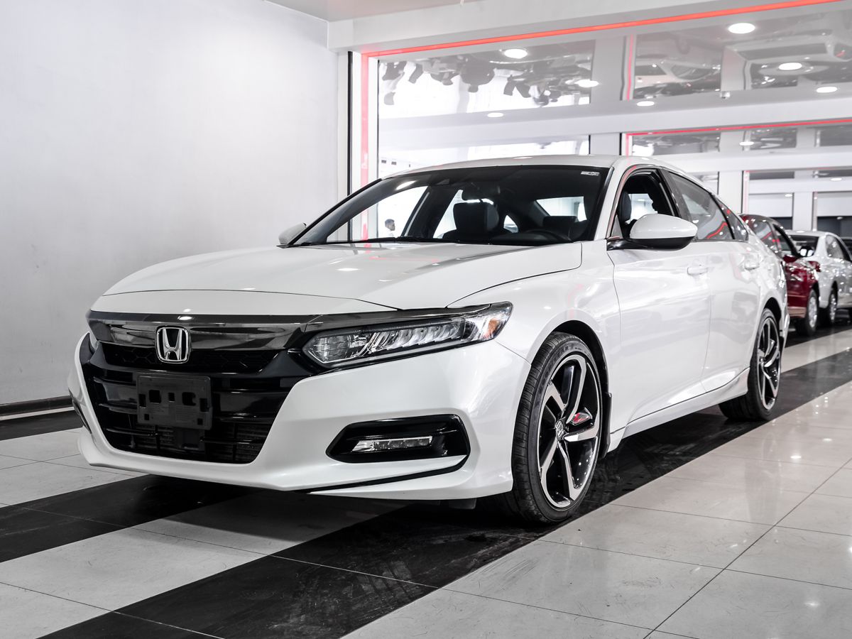 Купить БУ Honda Accord 2019 года выпуска с пробегом 61 194 км в Москве,  продажа б/у Хонда Accord (белый) — Автосалон Trade Profi