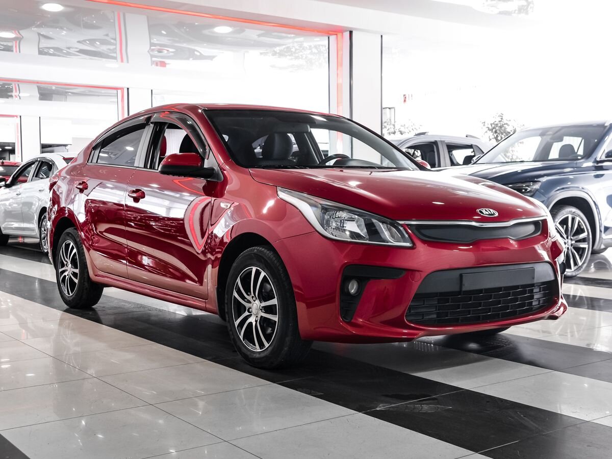 Купить БУ Kia Rio 2019 года выпуска с пробегом 104 379 км в Москве, продажа б/у  Кия Rio (красный) — Автосалон Trade Profi