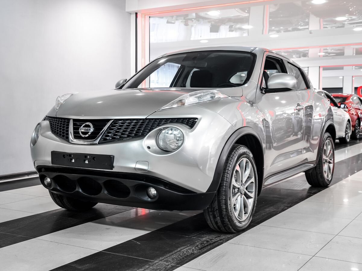 Купить БУ Nissan Juke 2013 года выпуска с пробегом 142 388 км в Москве,  продажа б/у Ниссан Juke (серебристый) — Автосалон Trade Profi