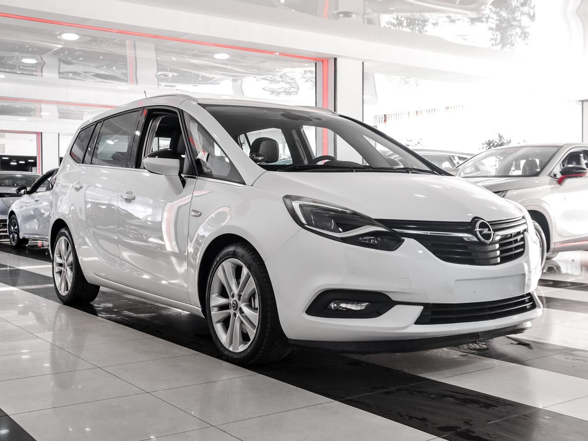 Купить БУ Opel Zafira 2019 года выпуска с пробегом 115 647 км в Москве,  продажа б/у Опель Zafira (белый) — Автосалон Trade Profi