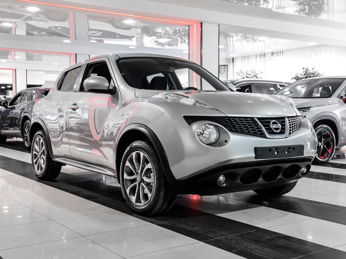 Купить БУ Nissan Juke 2013 года выпуска с пробегом 142 388 км в Москве,  продажа б/у Ниссан Juke (серебристый) — Автосалон Trade Profi