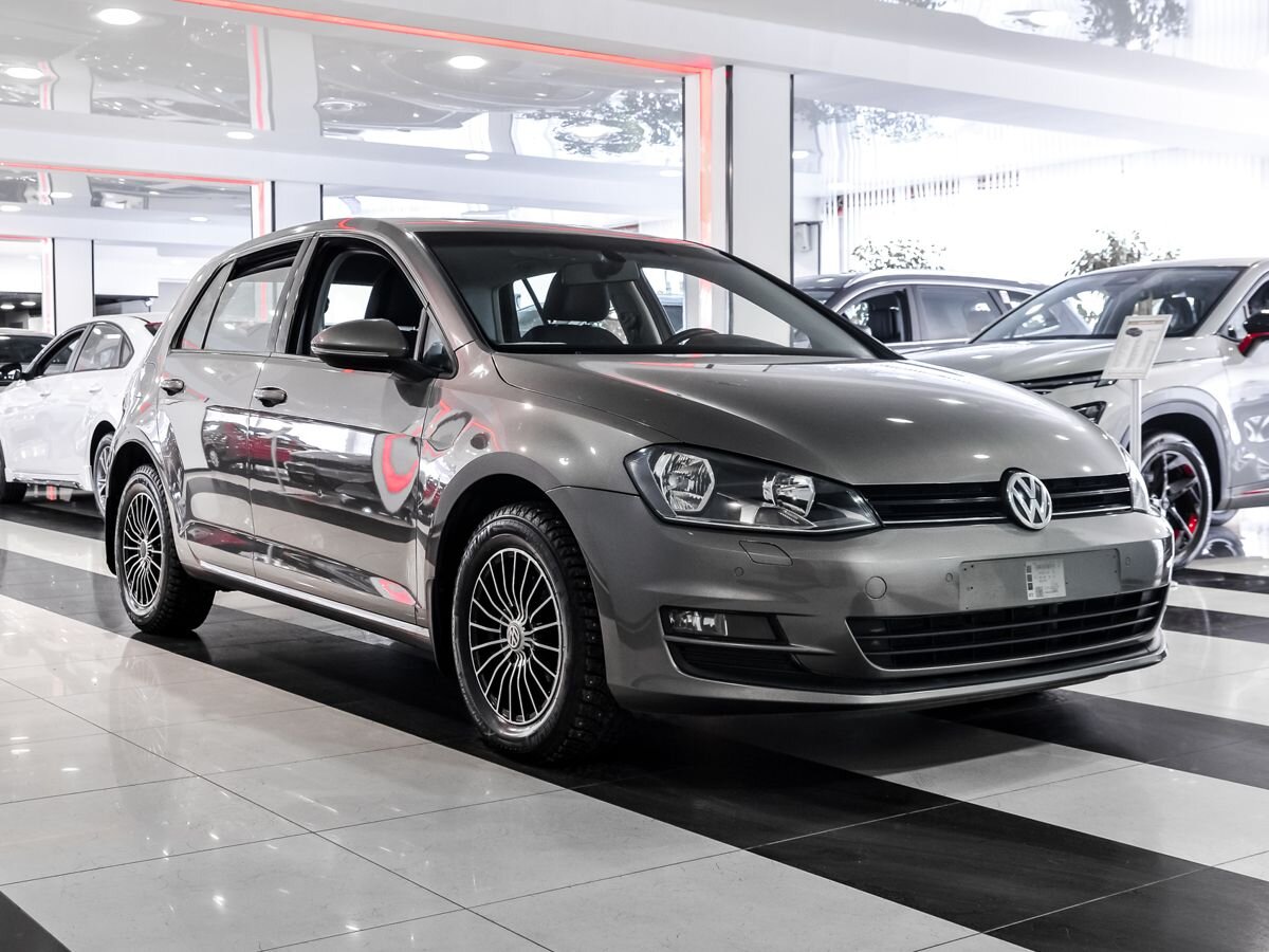 Купить БУ Volkswagen Golf 2014 года выпуска с пробегом 141 065 км в Москве,  продажа б/у Фольксваген Golf (серый) — Автосалон Trade Profi