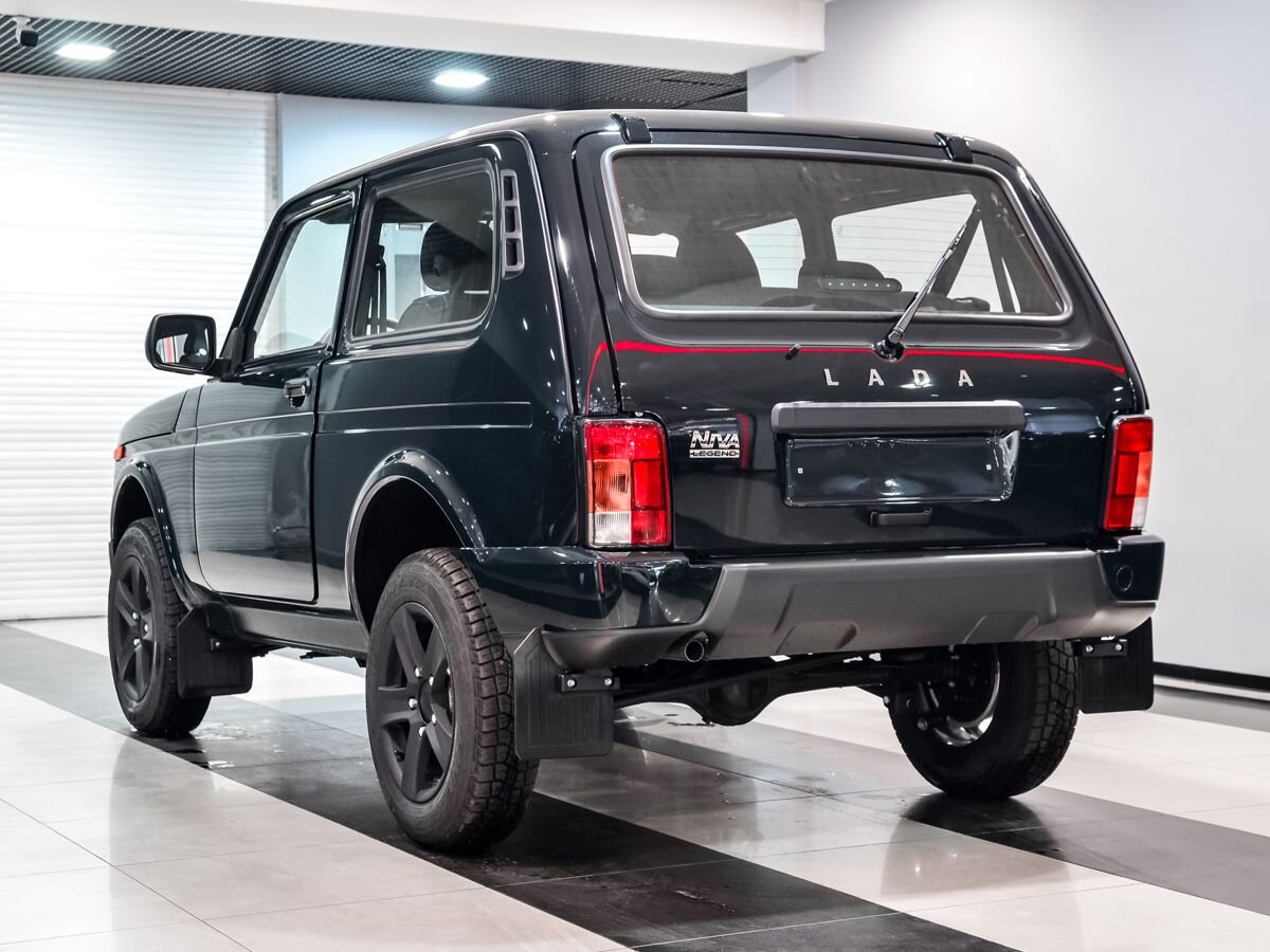 Купить Lada Niva Legend 2024, новый зелёный Лада Niva Legend по цене 861  000 рублей у официального дилера в Москве