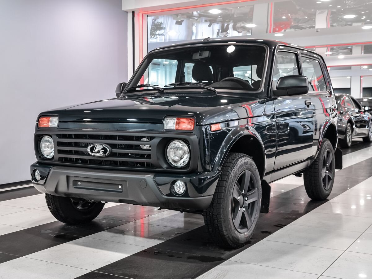 Купить Lada Niva Legend 2024, новый зелёный Лада Niva Legend по цене 861  000 рублей у официального дилера в Москве