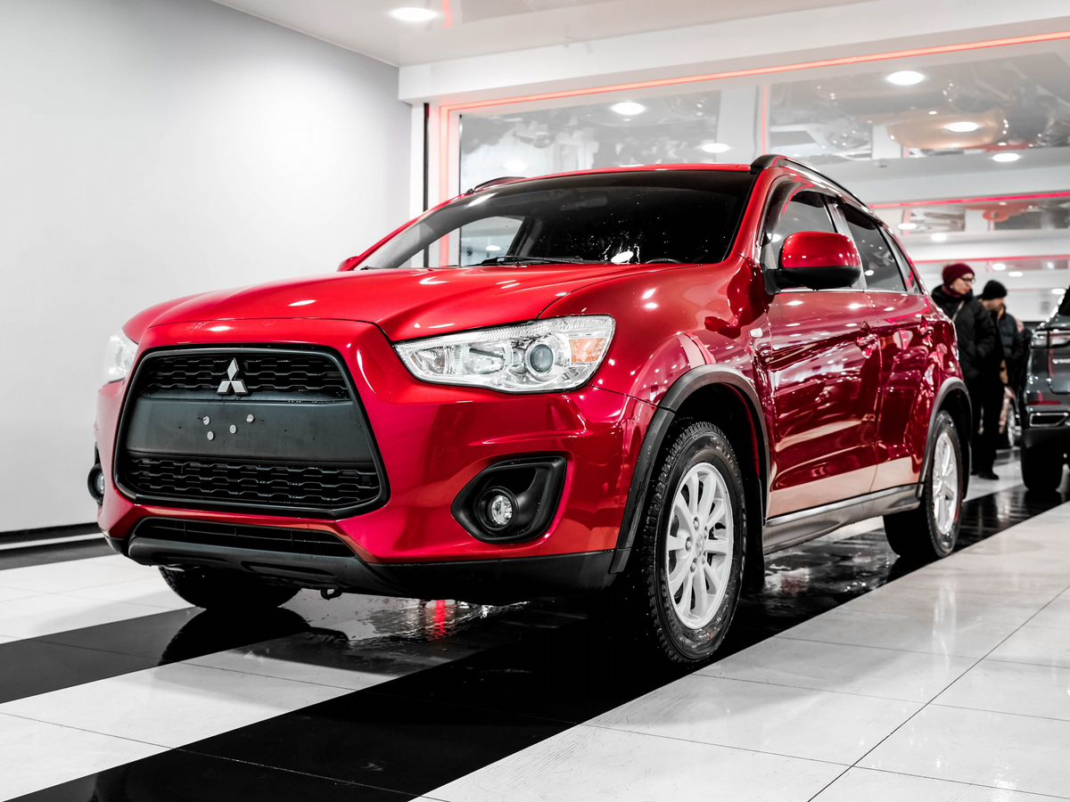 Купить БУ Mitsubishi ASX 2013 года выпуска с пробегом 150 317 км в Москве,  продажа б/у Митсубиси ASX (красный) — Автосалон Trade Profi