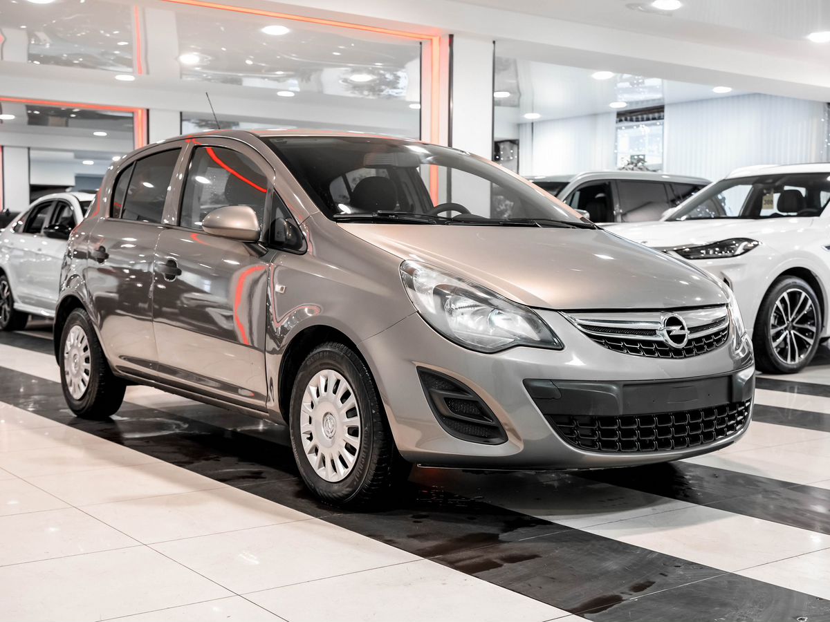 Купить БУ Opel Corsa 2013 года выпуска с пробегом 105 159 км в Москве,  продажа б/у Опель Corsa (серый) — Автосалон Trade Profi